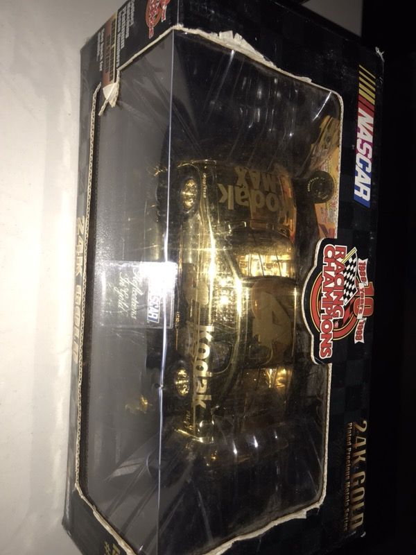 1:24 scale racing champions die cast