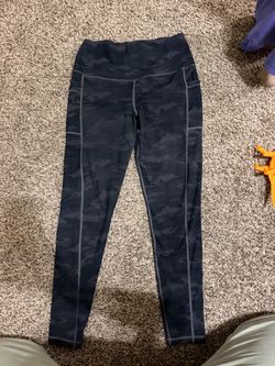 Women camo leggings