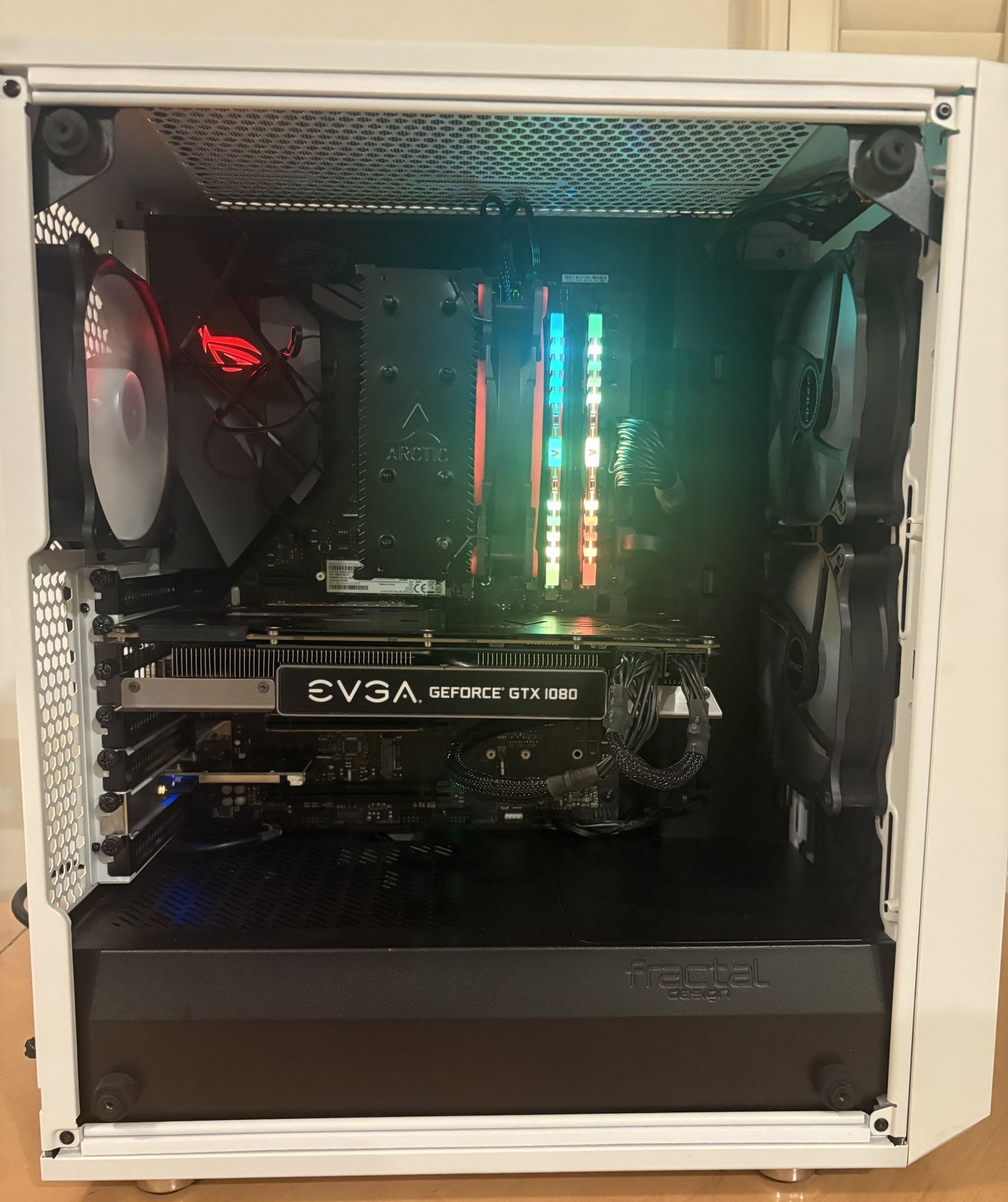 AMD RYZEN 7 EVGA 1080 WHITE GAMING PC