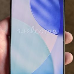 iPhone 16 pro - unlocked