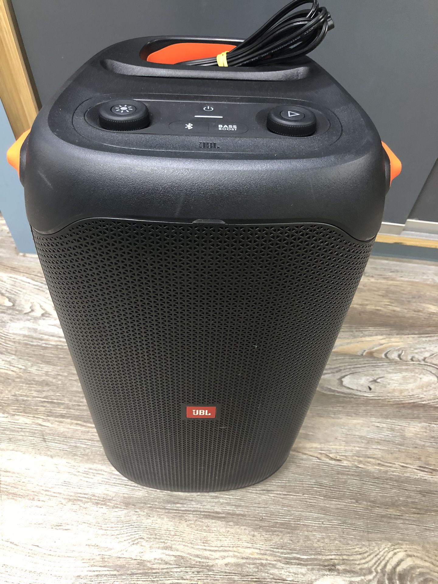 JBL PARTY BOX 110 GREAT CONDITION