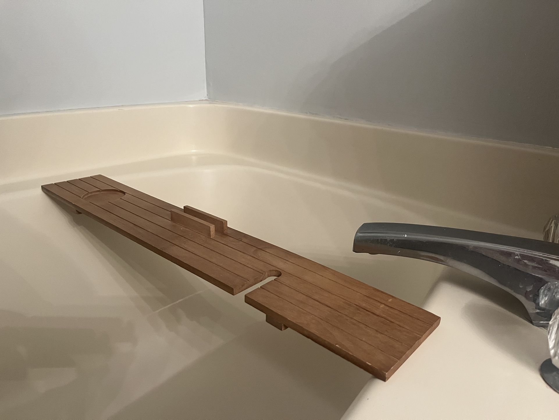 bathtub Shelf