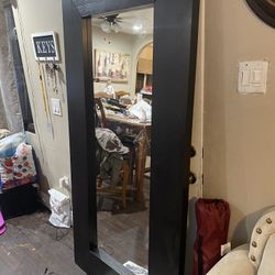 Beautiful Stand Mirror Soiled Wood! Pick up Only!