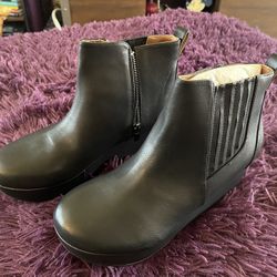 9 1/2 3 Inch black wedge booty
