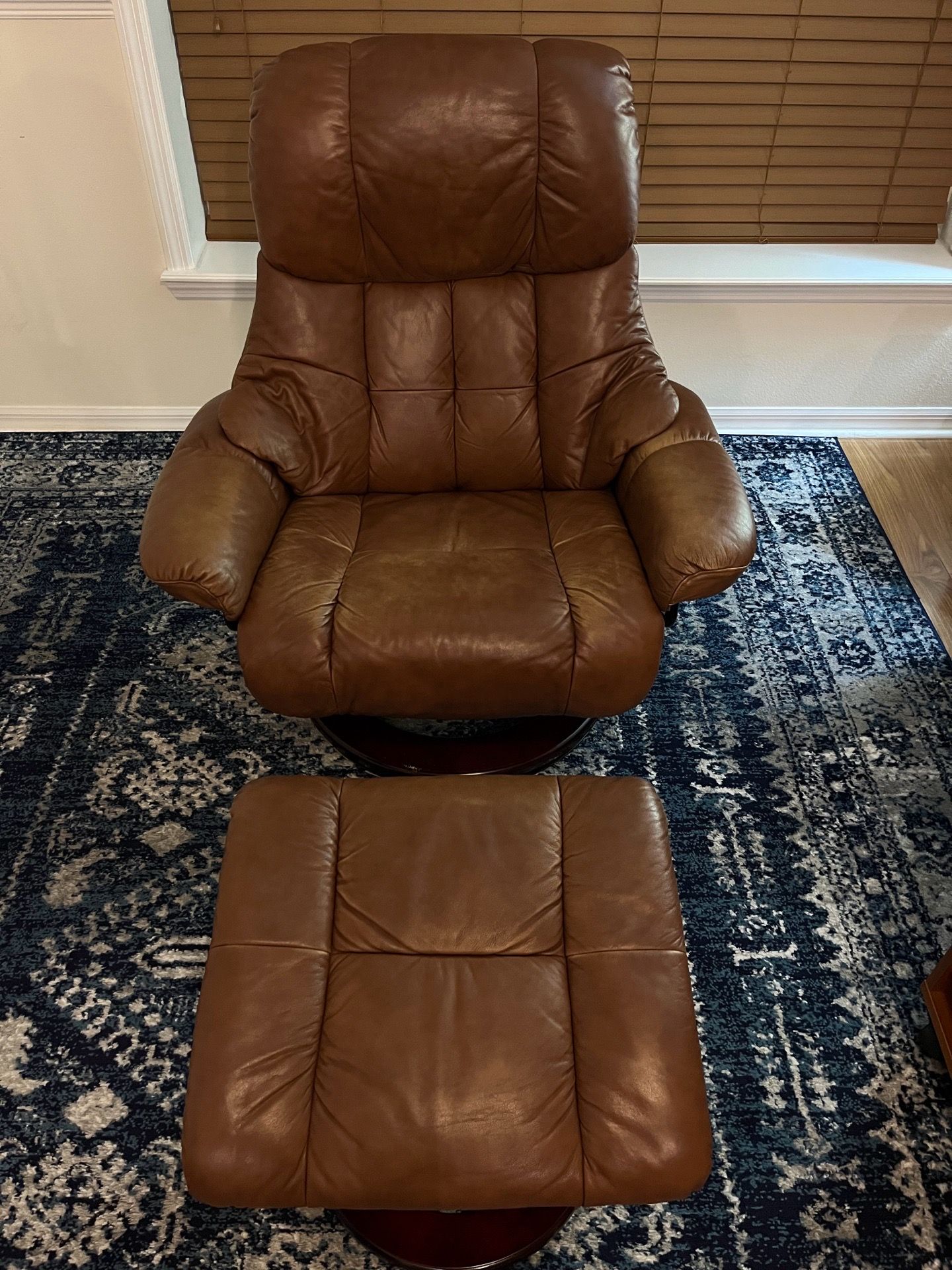 Benchmaster Stress-Free Recliner & Ottoman