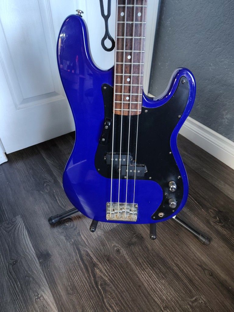 4 String Bass