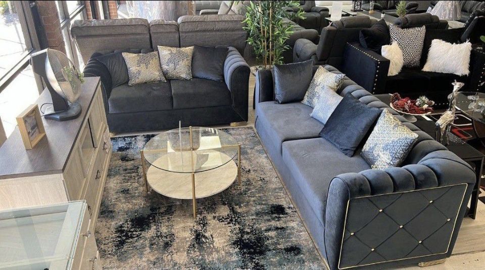Selena Black Velvet Living Room Set / 2pc