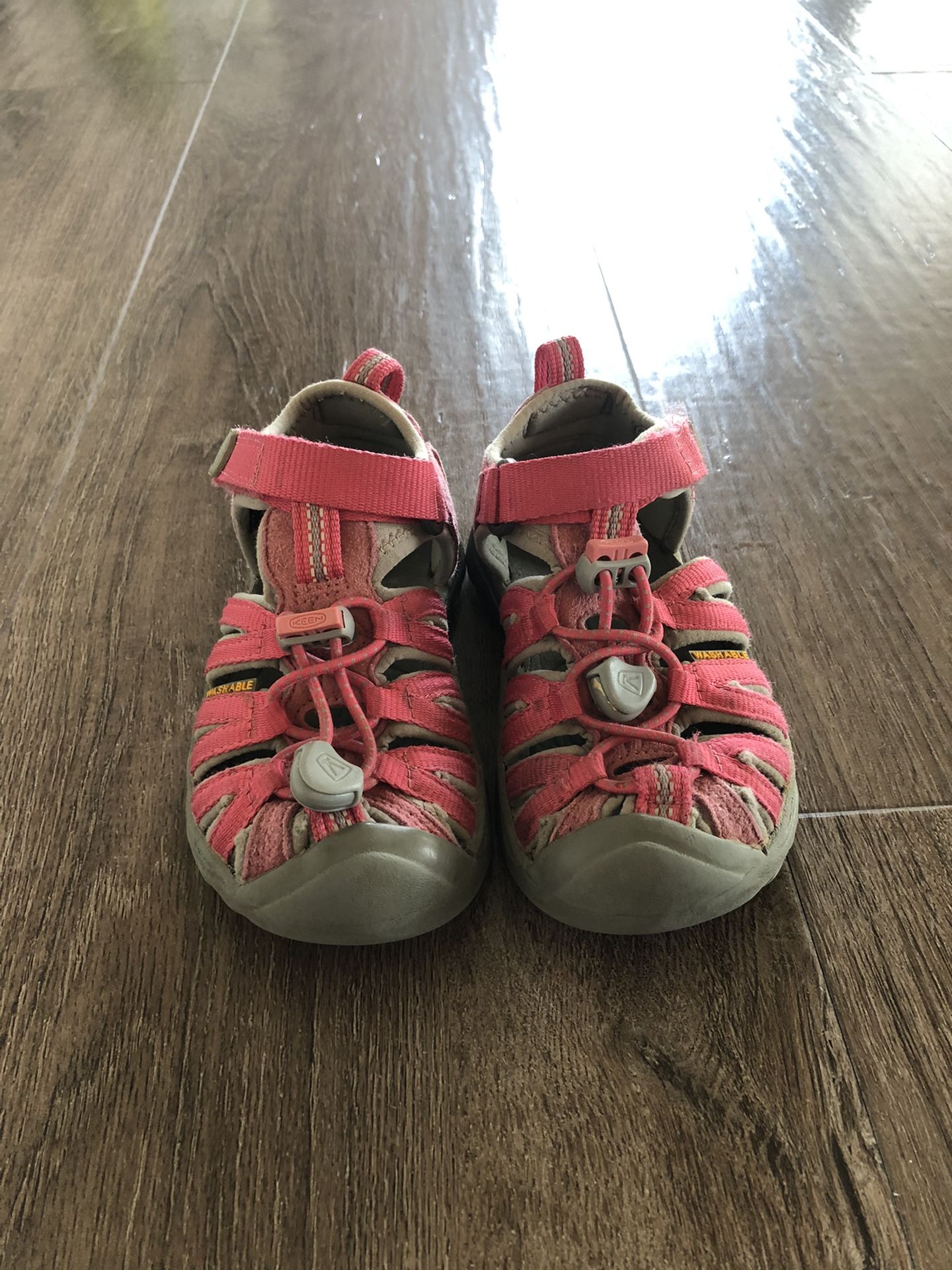 Keen Size 9 Toddler