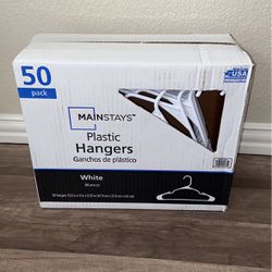 Mainstays White Plastic Hangers for Sale in Lewisville, TX - OfferUp