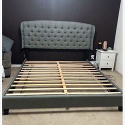 King Size Bed Frame (new In The Box 📦)