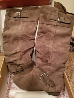 Suede boots size 8.5