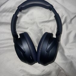 Sony WH-1000XM4 Noise Cancelling Headphones w/ Case Great Condition 