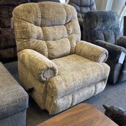 New Ashley Recliner Sale Must Sell Can Deliver Large Manual And More 