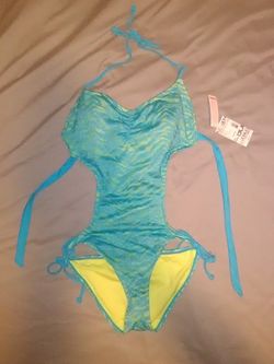 Bikini Swimsuit 1 PC Beach Bathing Suit Swimwear Womens Medium M Brand new Necklace jewelry