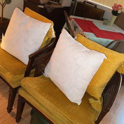 2 Inserts Throw Pillow Form Stuffing Polyester 18x18 for Sale in Los  Angeles, CA - OfferUp