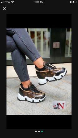 Tennis Shoes