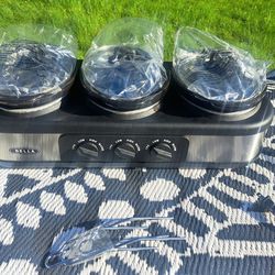 New Unused Bella 3 x 1.5 Quart Triple Slow Cooker Stainless Steel Black 3 Pots Glass Lids