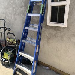 Ladder Louisville 7ft Fiberglass