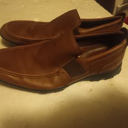 COLE HAAN MEN'S 8 1/2 SLIP on Leather Shoes