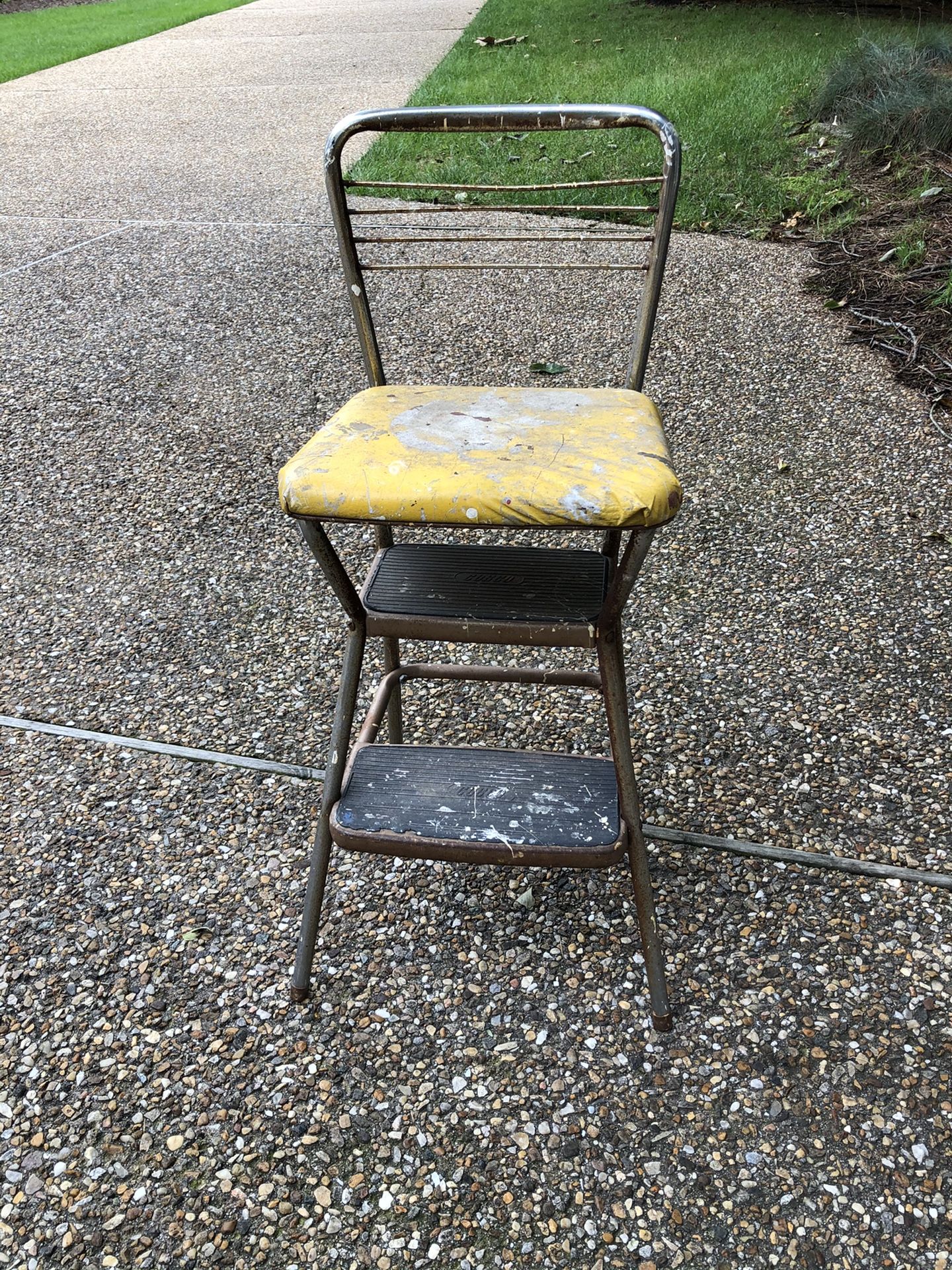 Chair to refurbish