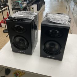 M audio Bx5 graphite monitors (pair)