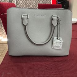 MK Savannah New With Tag 