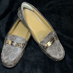 Coach canvas Monogram leather outer Olive” brown loafer