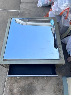 Vintage mirrored coffee table - Hollywood glam