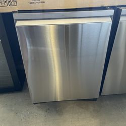 Samsung Bespoke Dishwasher In Stainless Steel 