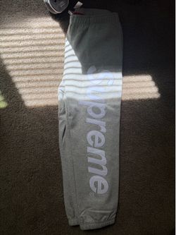 Size medium Grey supreme sweats