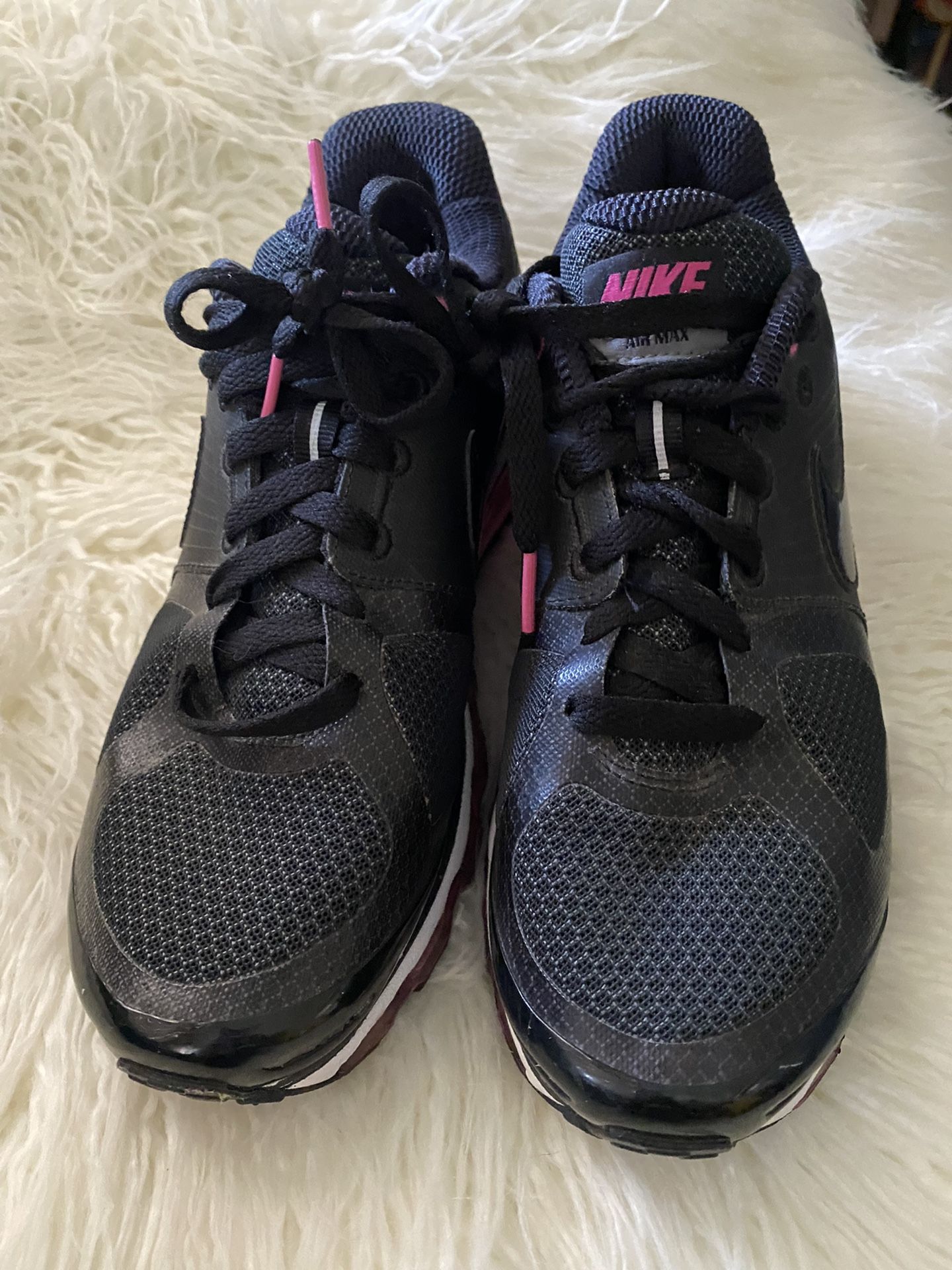Nike Women's Shoe Air Max Plus 2010 Size Black Athletic Sneaker