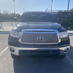 Toyota Tundra 