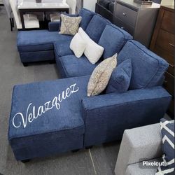 ✅️✅️3-PC Sectional with Dual Chaise & USB Ports✅️