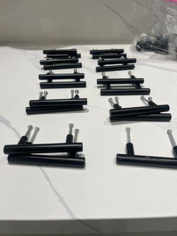 Black Knobs