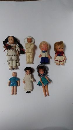 Lot of 10 vintage Dolls