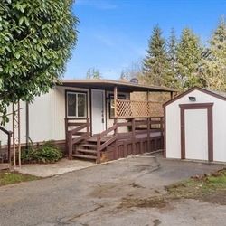 Waterfront Mobile Home In Bothell