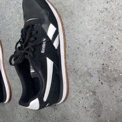 Men’s Reebok athletic shoes