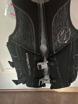 Hyperlite Men's Life Vest