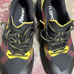 Trail/ Running Shoe