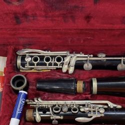 Normandy Clarinet 7771B with Hard Leather Case – Excellent Intermediate Clarinet!