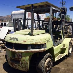 CLARK 15,000 FORKLIFT ** PROJECT**ENGINE OUT