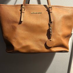 Large Michael Kors Tote 