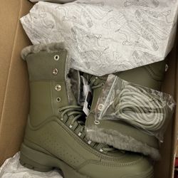 Brand new Fila Boot 