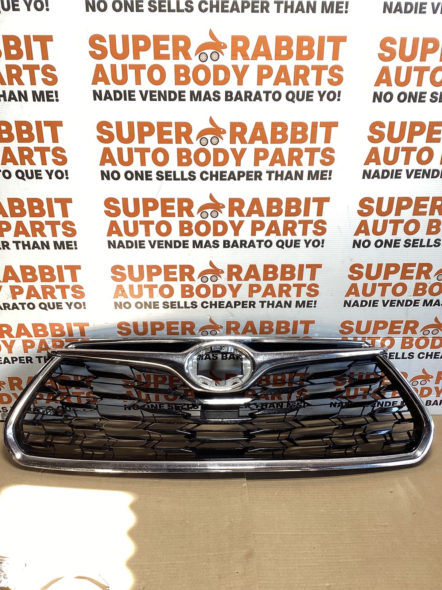 2020 Highlander Grille Original OEM 2022