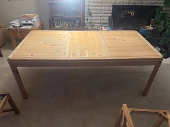 Dinning-room table and chairs