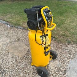 New 26 Gal. 175 PSI Ultra Quiet Portable Electric Air Compressor