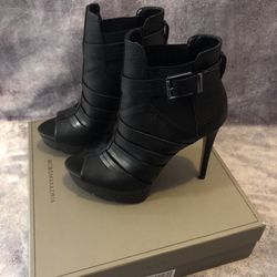 BCBGMAXAZRIA Calf “HESH” Leather Platform Booties Sz 7.5 