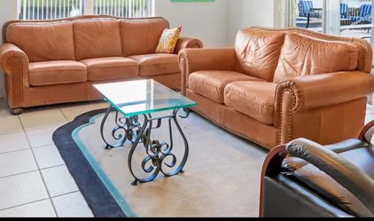 Natuzzi Italian Leather Sofa & Loveseat Set