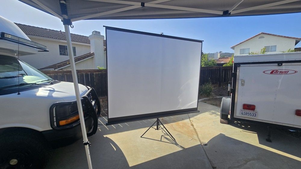 Portable Projector Screen 8ft By 6ft