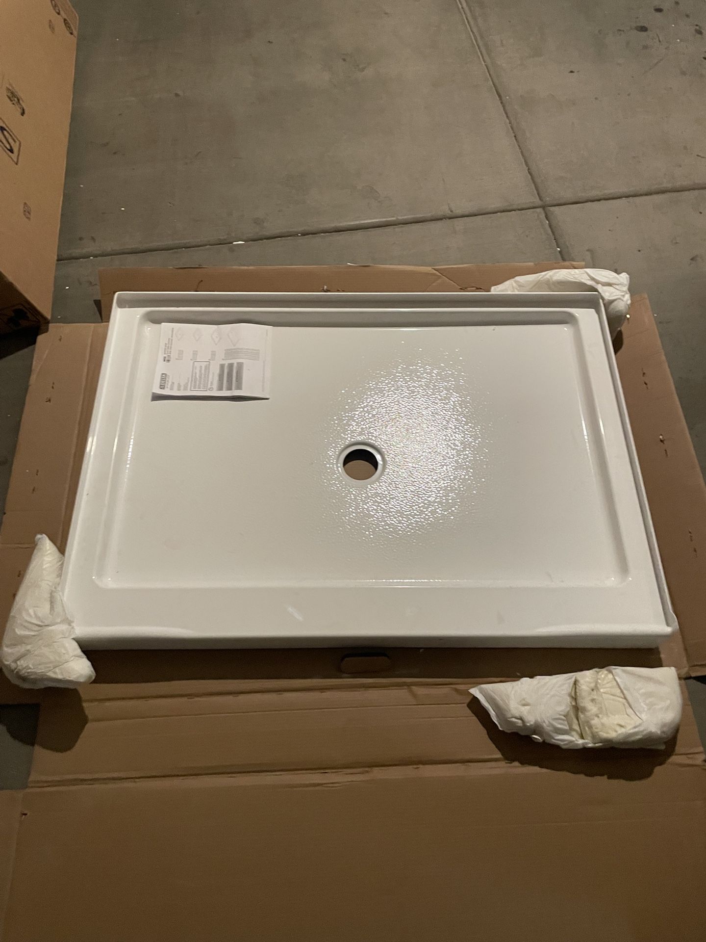 Delta Classic 500 48 in. L x 34 in. W Alcove Shower Pan Base with Center Drain in High Gloss White